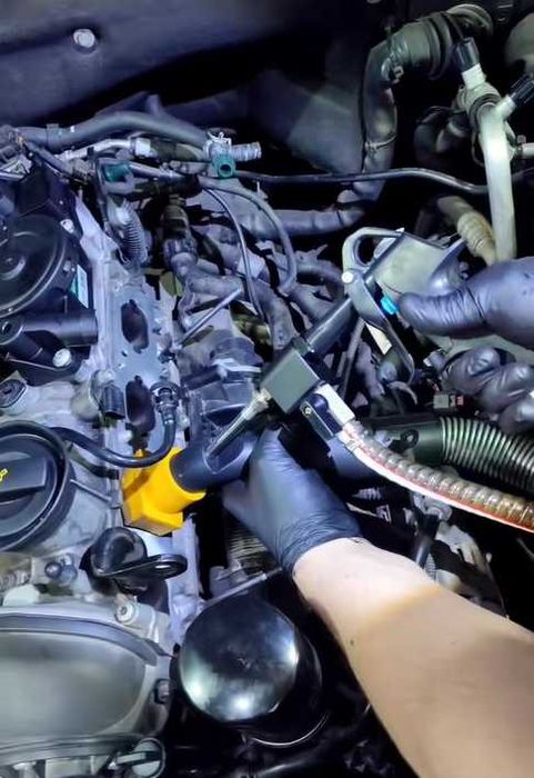 Чистка впускних клапанів шкарлупою горіха горіхоструй,  GDI/FSI/TSI/EcoBoost/SkyActive