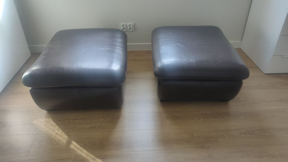 Pufy skórzane z Etap Sofa