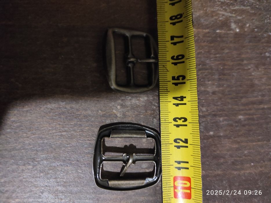 Пряжка металева міцна
