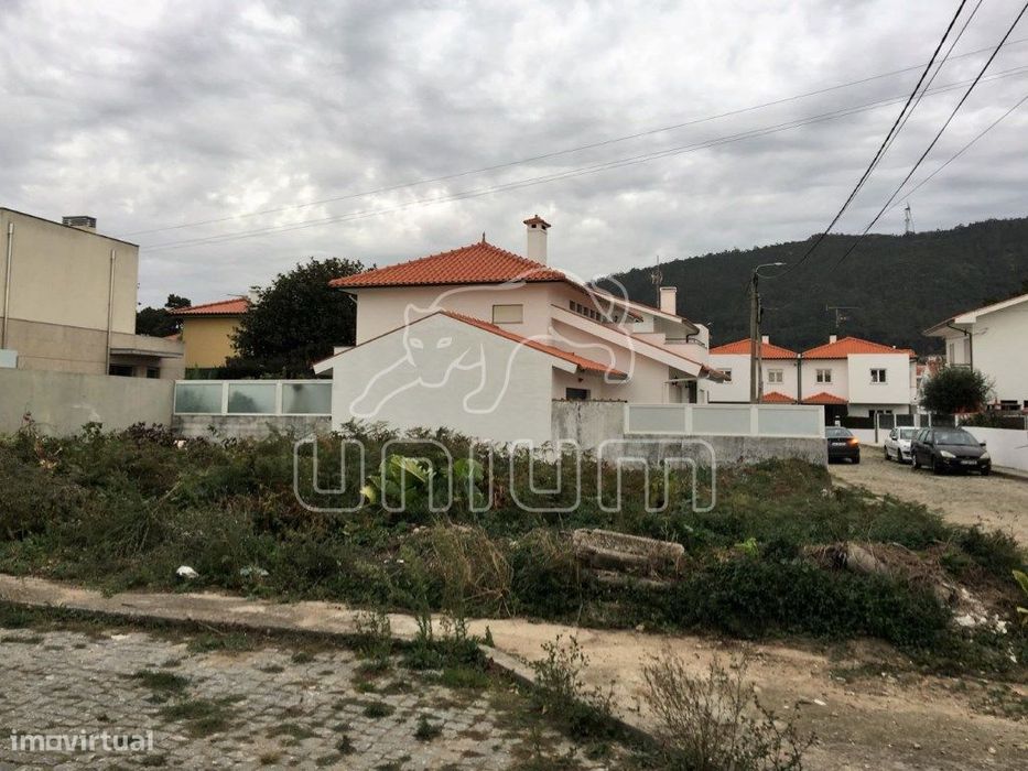Terreno Carreço