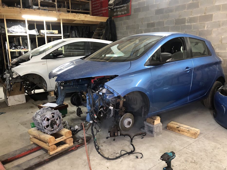 Розборка Renault Zoe запчастини розбірка Рено Зоя разборка шрот зое