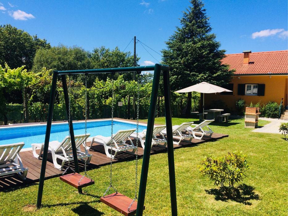 Disponivel passagem de anoCasa da portela com piscina privada