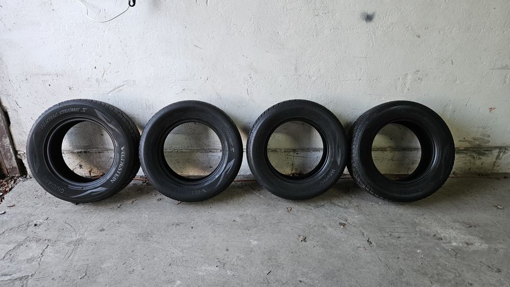 Opony Vredestein 235/60/16 jak nowe