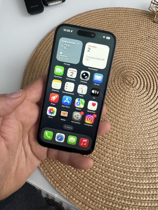 display Iphone 15 pro  15 pro max