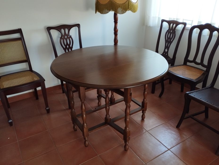 Mesa de Sala Holandesa