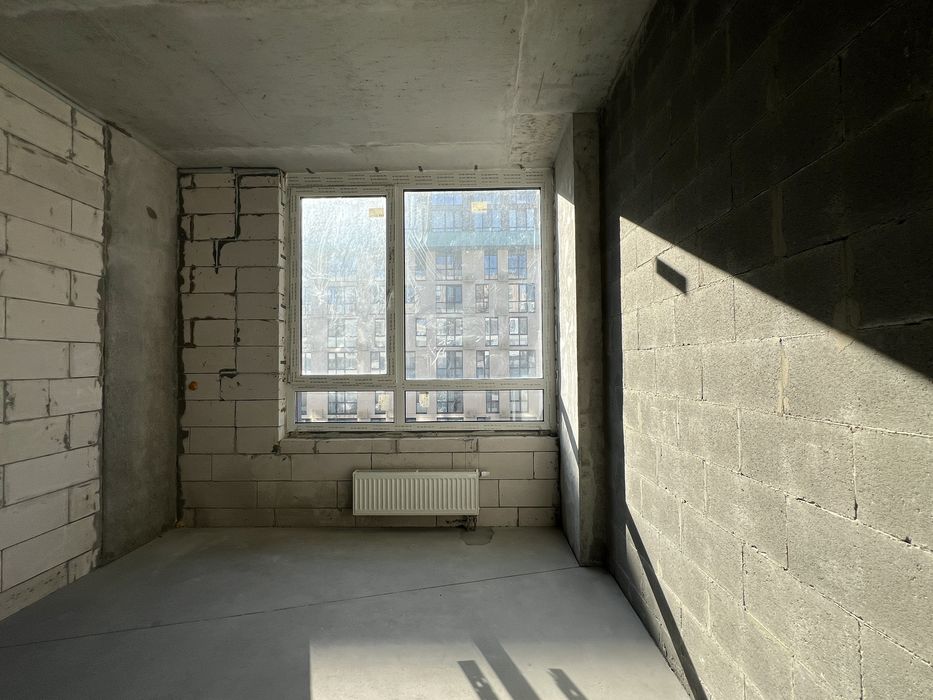 Продаж двокімнатна кв. в ЖК Файна Таун, з кухнею-вітальнею, не кутова