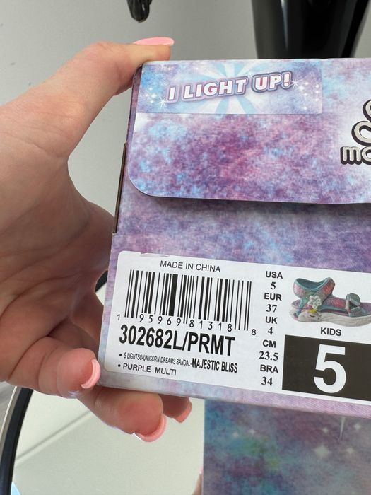 Детские мигающие тематические босоножки на липучках Skechers 32/33/35/36/37р