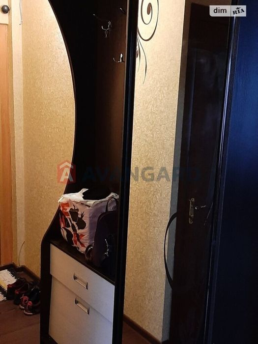 Квартира у чудовому стані. 2 роздільні кімнати. Тихий район.