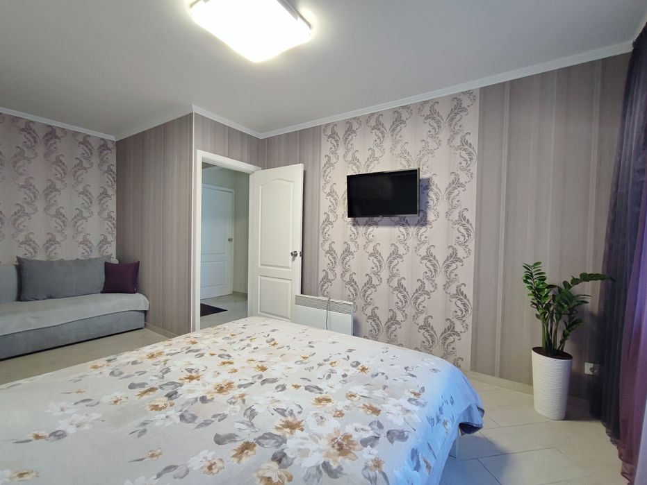 1-кімнатна, Липківського 3, 5 хв залізничний вокзал, від власника