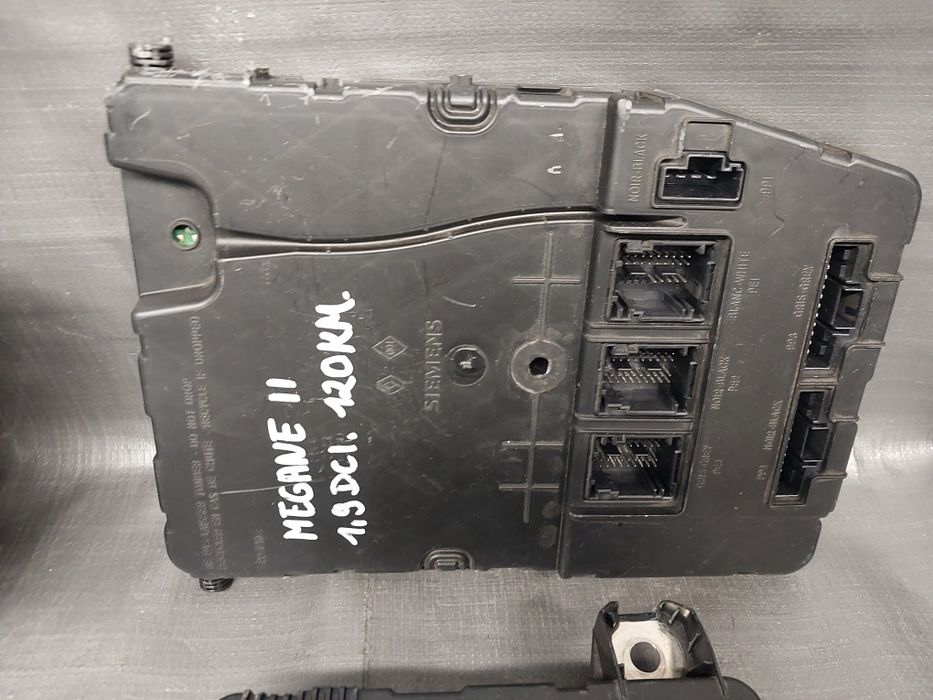 Renault Megane 2 II CC 2004r 1.9 DCI 120KM zestaw startowy