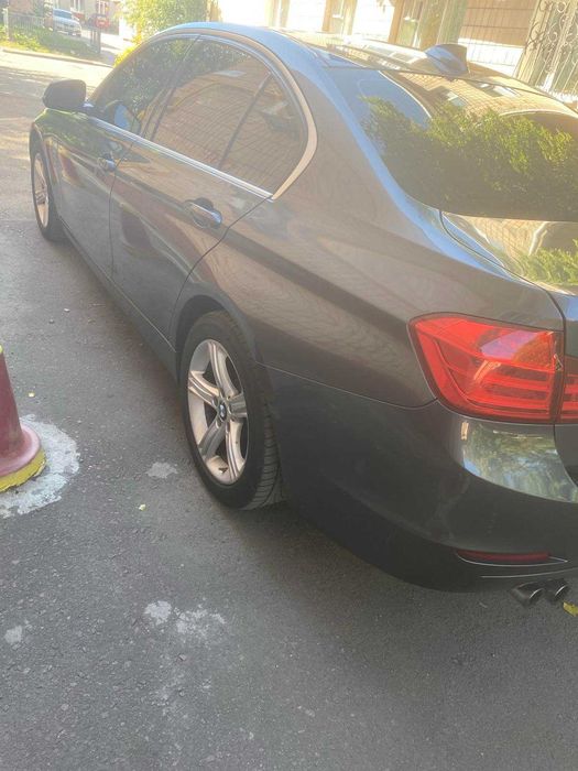 Продам BMW 328I. 2015