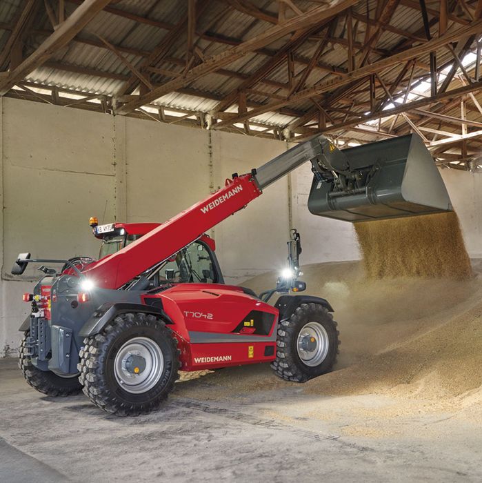 Телескопічний навантажувач