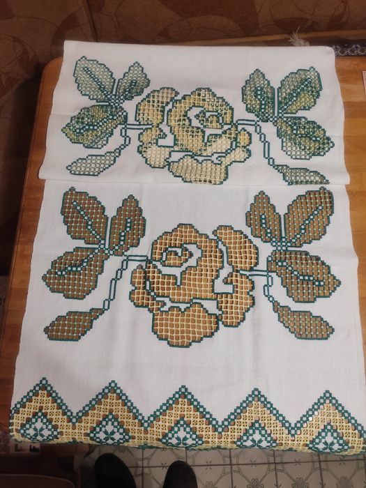 Вишивані рушники (ручна робота)