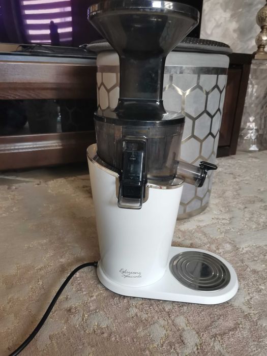 Wyciskarka wolnoobrotowa HUROM H100