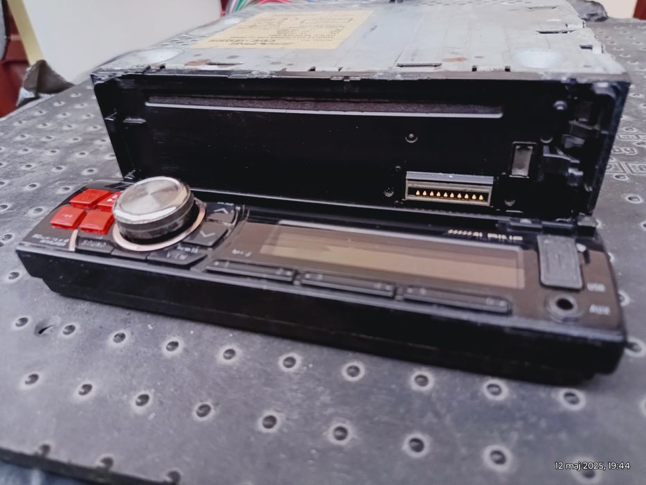 RadioCD iPod USB AUX ALPINE CDE-120R 4x50W MP3 Bass Subw Bluetoot 2RCA