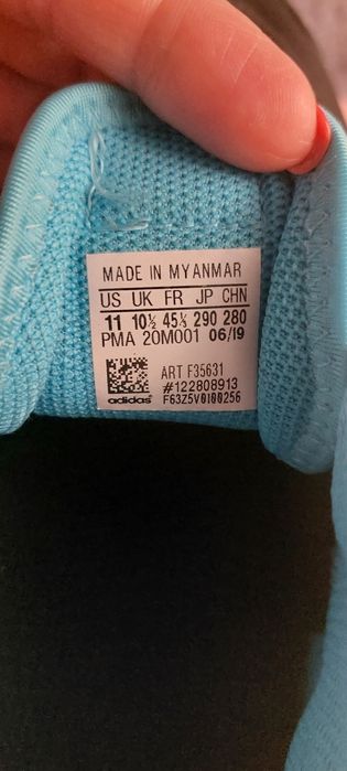 Nowe buty Adidas Predator 19.4 Sala 45