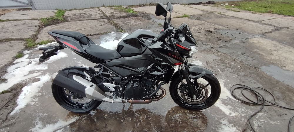 Продаж нового Kawasaki Z400