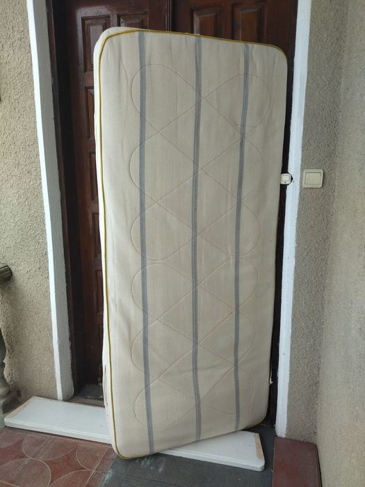 Матраци колишні на ліжко пружинні