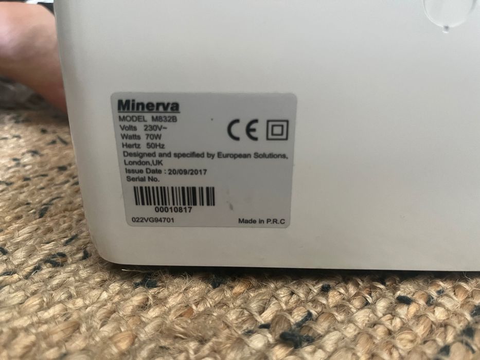 Maszyna do szycia Minerva M832B – używana, w dobrym stanie, 300 zł