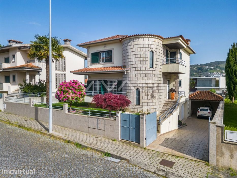 Moradia T3+1 Venda em Gualtar,Braga