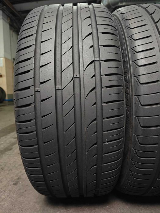 R18 235 45 шини всесезонні з Американця хороший стан