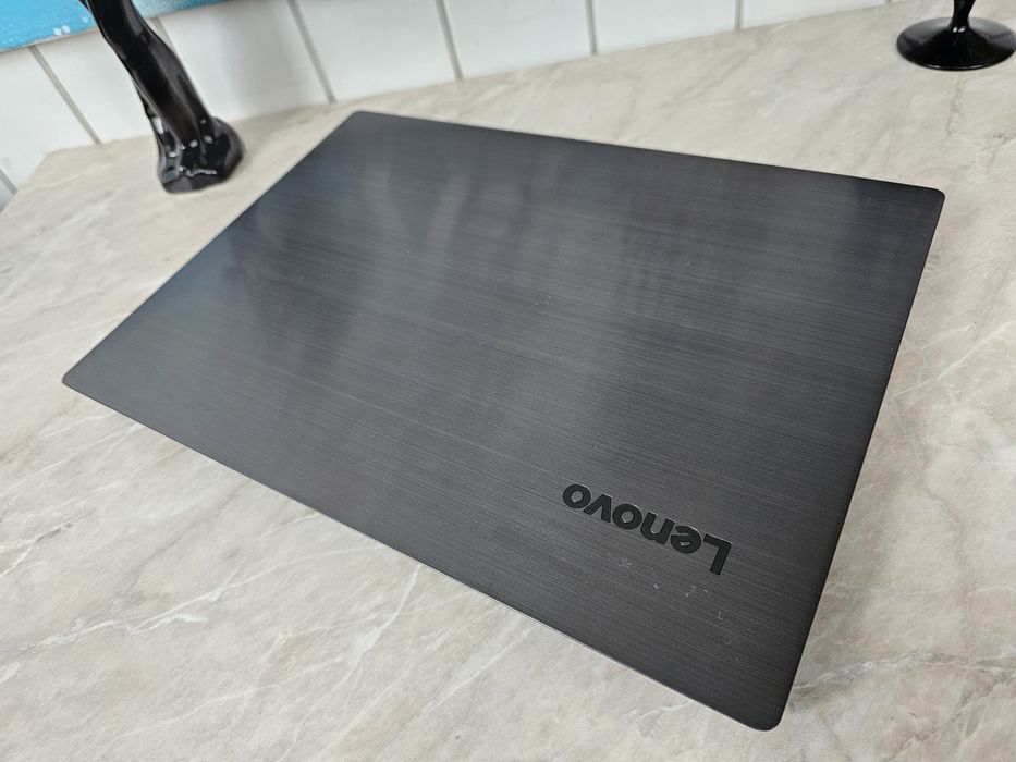 Ноутбуки Lenovo V330-14 (i5/8/256)