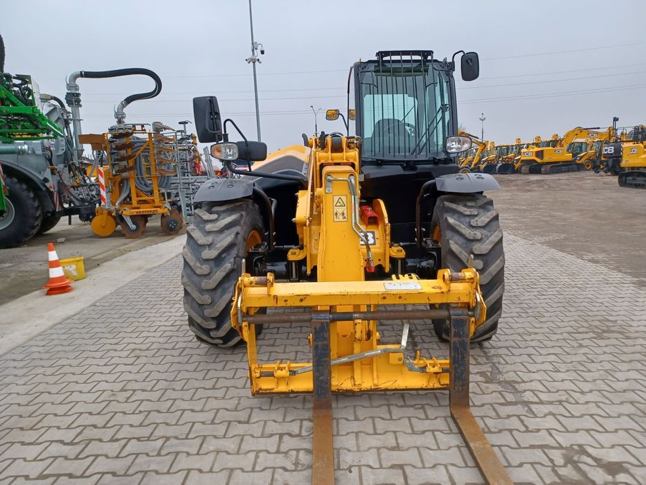 Ładowarka teleskopowa JCB 535-95