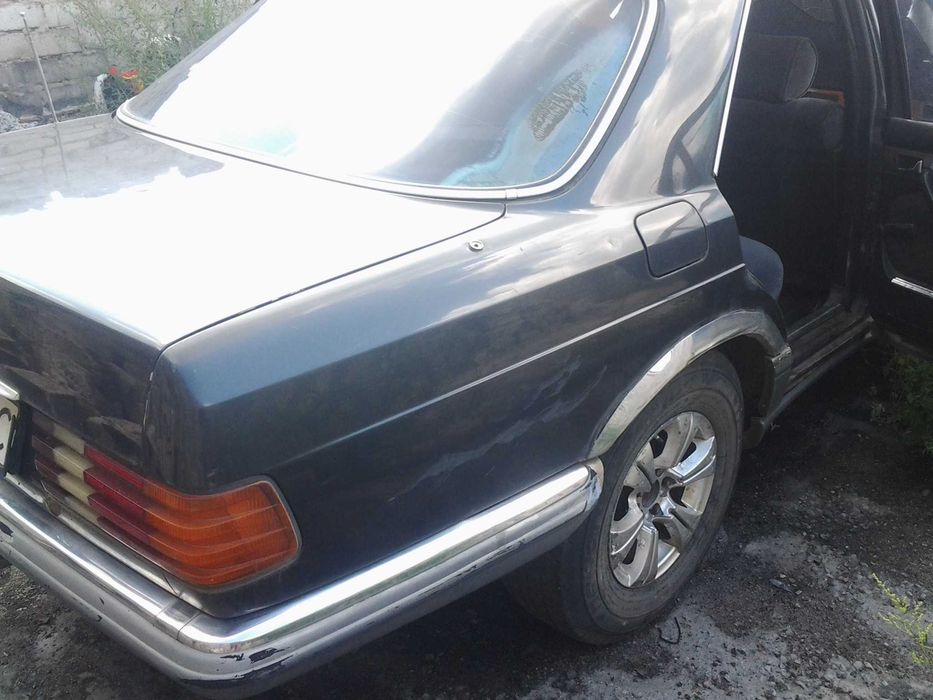 126 мерседес седан