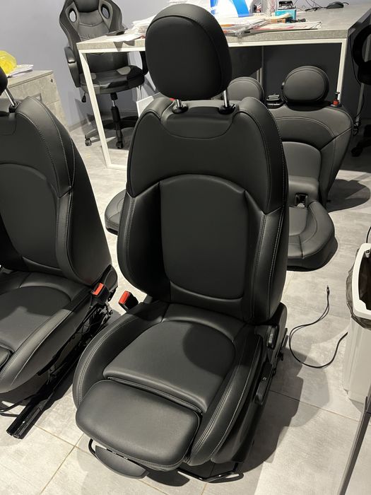 Салон Mini Cooper F55 / Сидушки MINI F55/ Сидіння / Міні купер салон