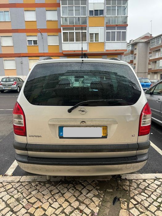 Opel zafira bom estado