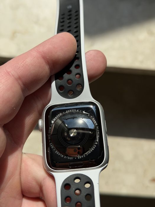 Apple Watch 4 gps 44mm bateria 75%
