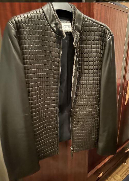 Casaco Pele Emporio Armani - oferta tshirt marca