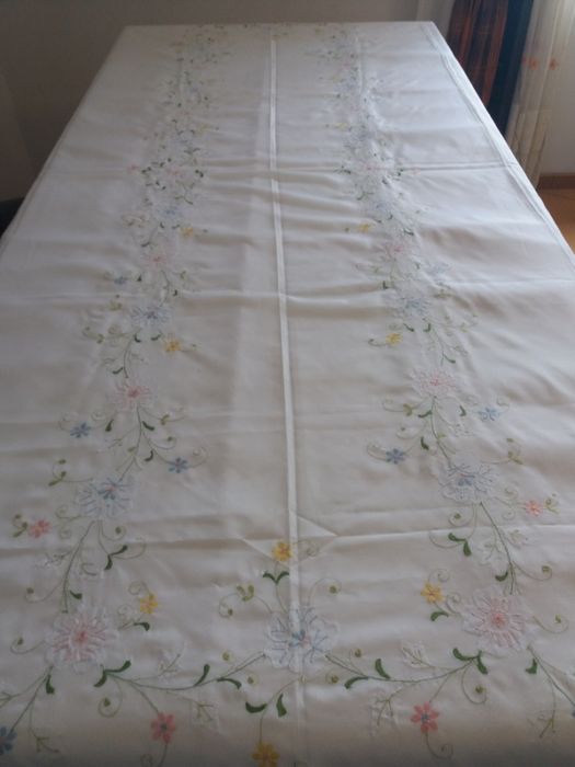 Toalha de Banquete Bordados da Madeira+12 Lenços C/Selo de Garantia