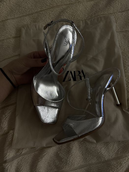 Продам босоніжки ZARA