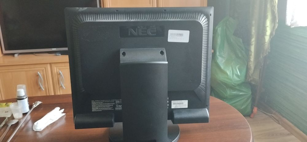 Monitor NEC 19" sprawny