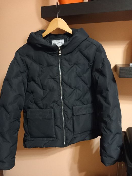 Весняна курточка, чорна