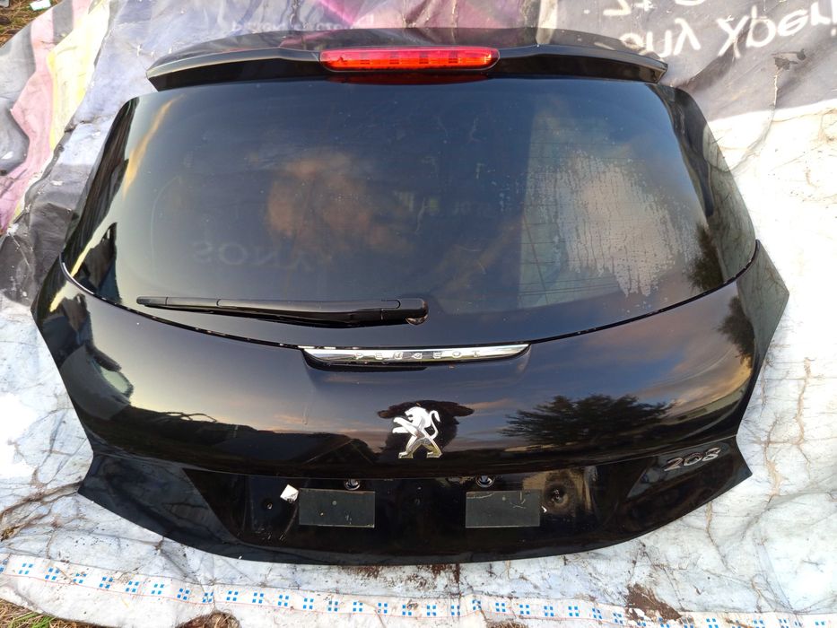 Kompletna Klapa Bagażnika PEUGEOT 208 I