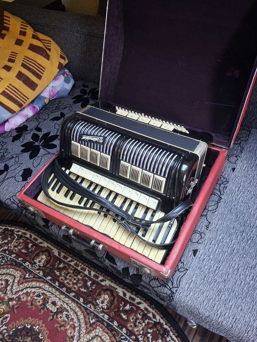 Akordeon 120 basów Weltmaister