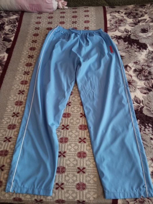 Спортивний костюм жіночий