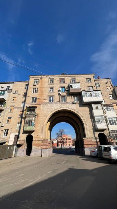 Продам 2 комн Центр Є видновлення Сертификат Никольский