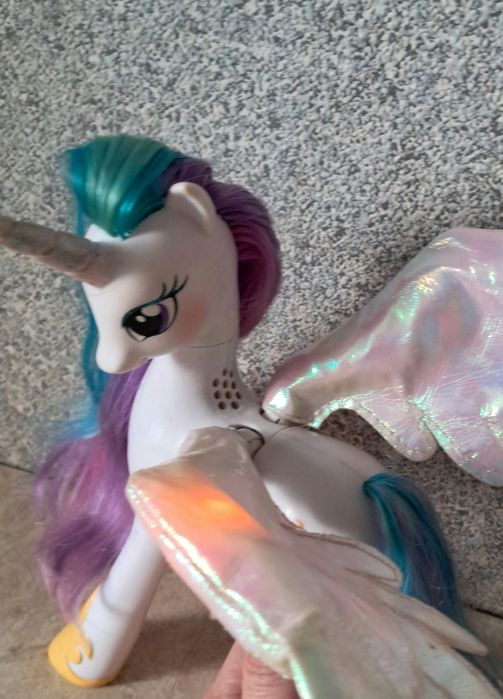 Фигурка My Little Pony Селестия Озвученная Светиться редкость