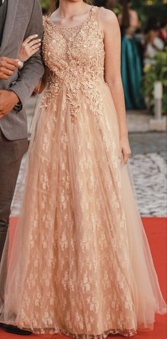 Vestido de festa/ baile de finalistas dourado