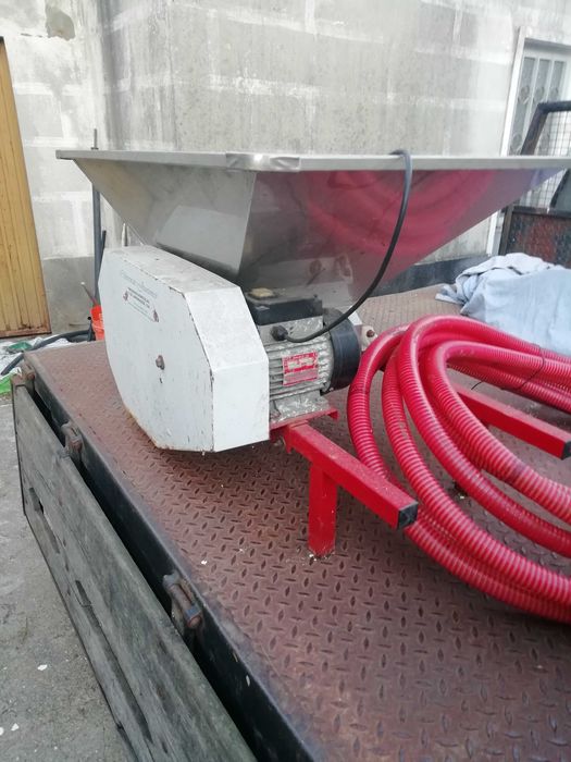 Vendo relador de uvas em bom estado