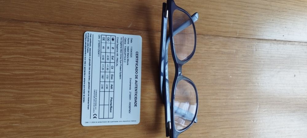 Óculos graduados com lentes varilux