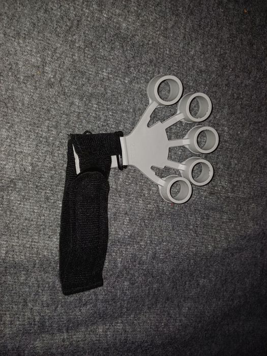 Еспандер тренажер для пальців кисті