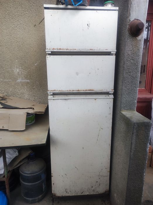 Холодильник в рабочем состоянии