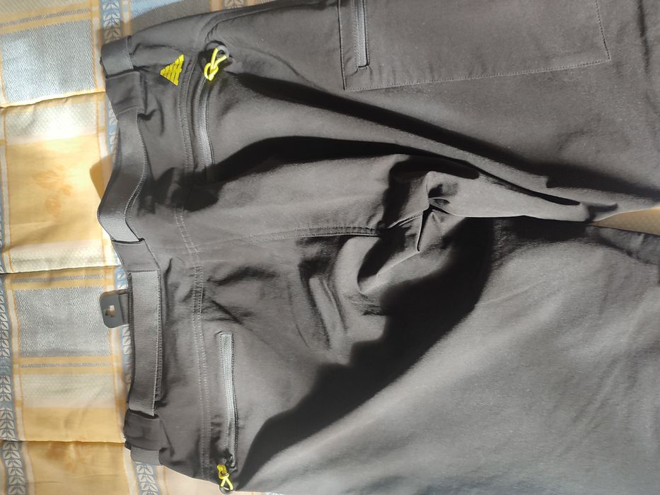 Calças/calção BERG (novas) de Senhora