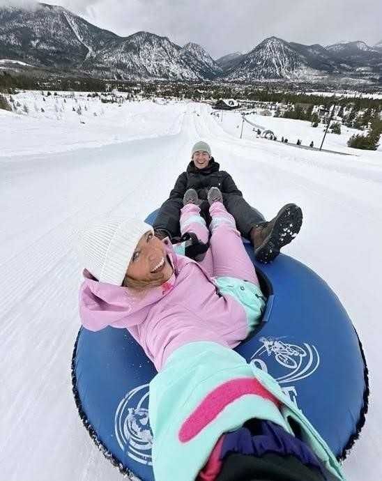 Тюбінг ватрушка тюбинг таблетка плюшка санки міцний надувний зимовий