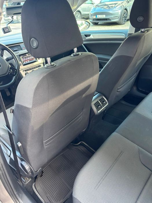 VW Golf VII 1.6 TDI BlueMotion 110cv | Muito Estimado