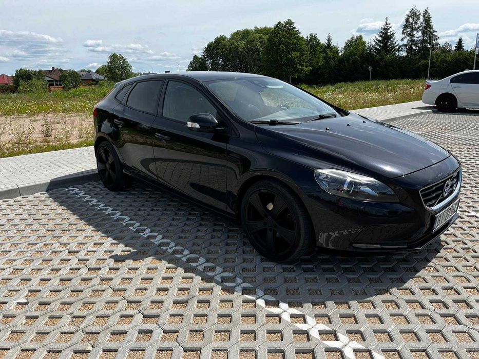 Volvo v40 automat
